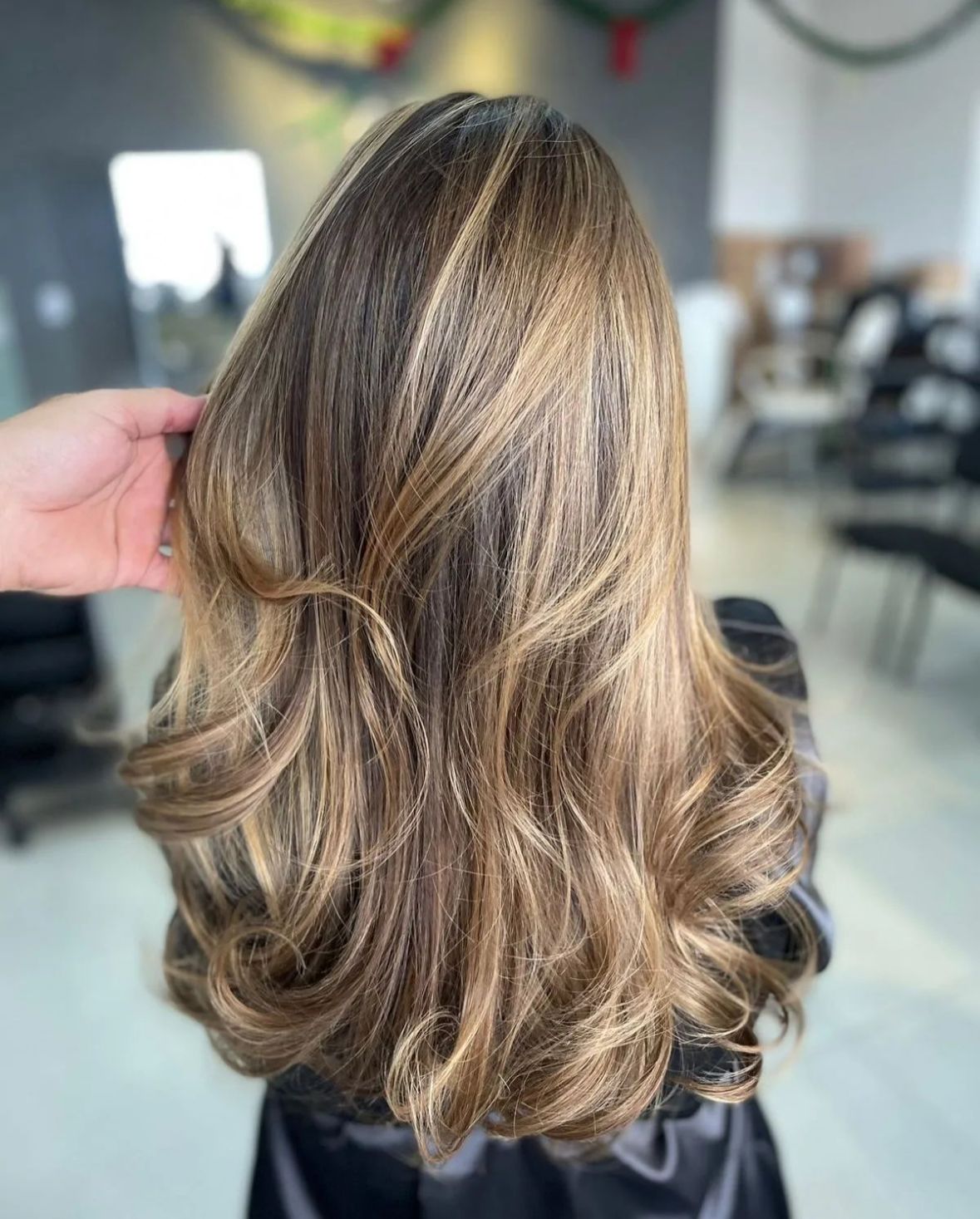 CURSO DE MECHAS NA TOUCA E NO PAPEL OU CALIFORNIANA E LUZES OU ÓMBRE HAIR E  MATIZAÇÃO - 8  HORAS